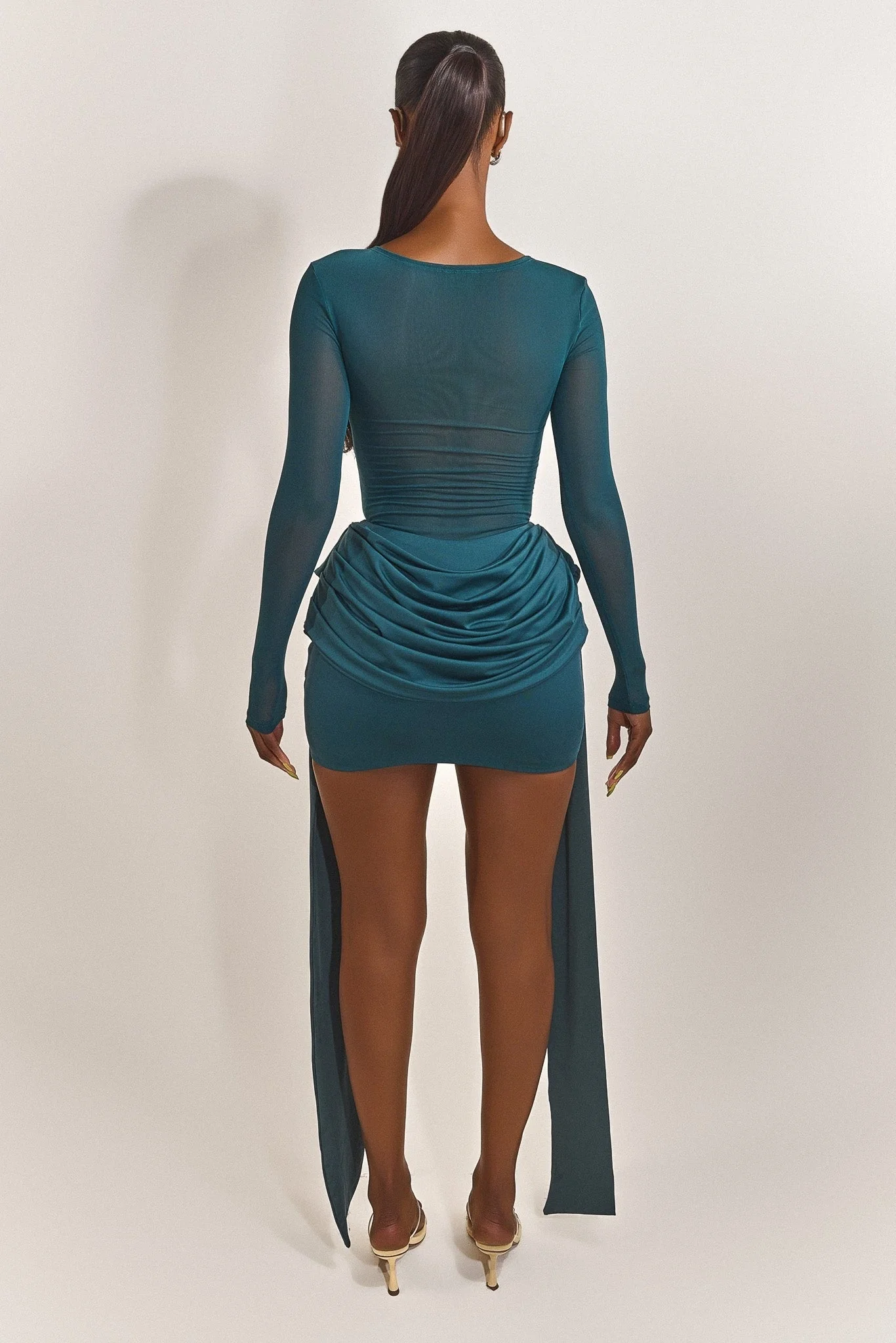 The Yara Skirt in Teal - Image 10