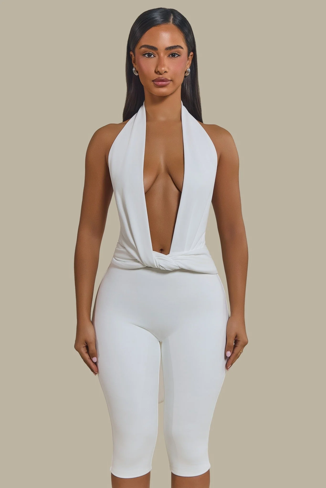 The Maryam Capri Leggings in White - Image 10