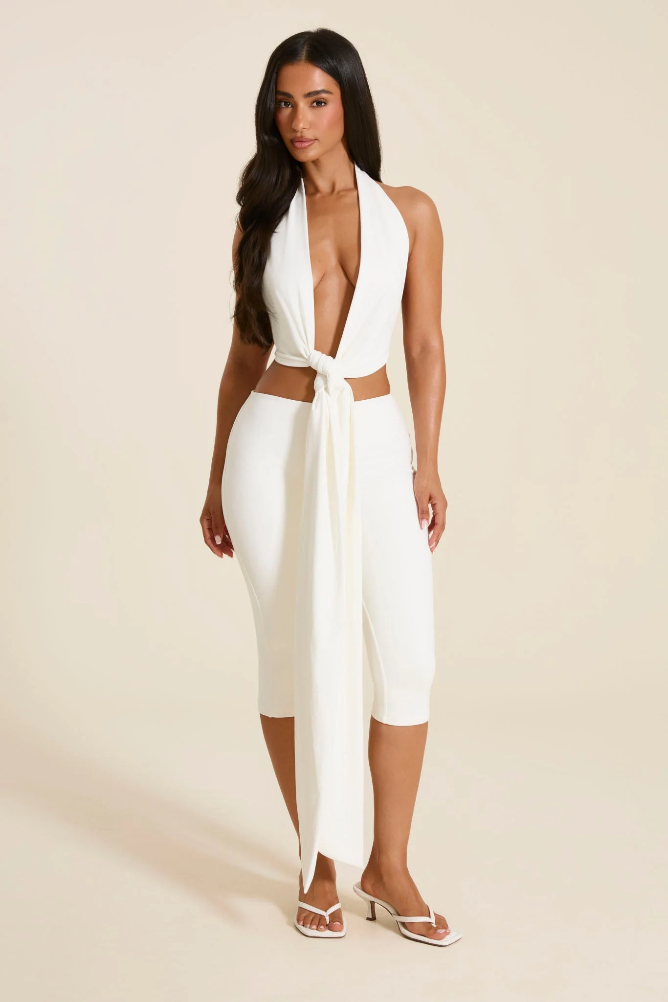 The Maryam Capri Leggings in White - Image 7